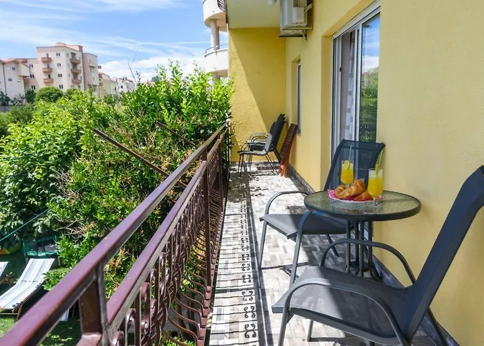 Lara - Croatia アパート *